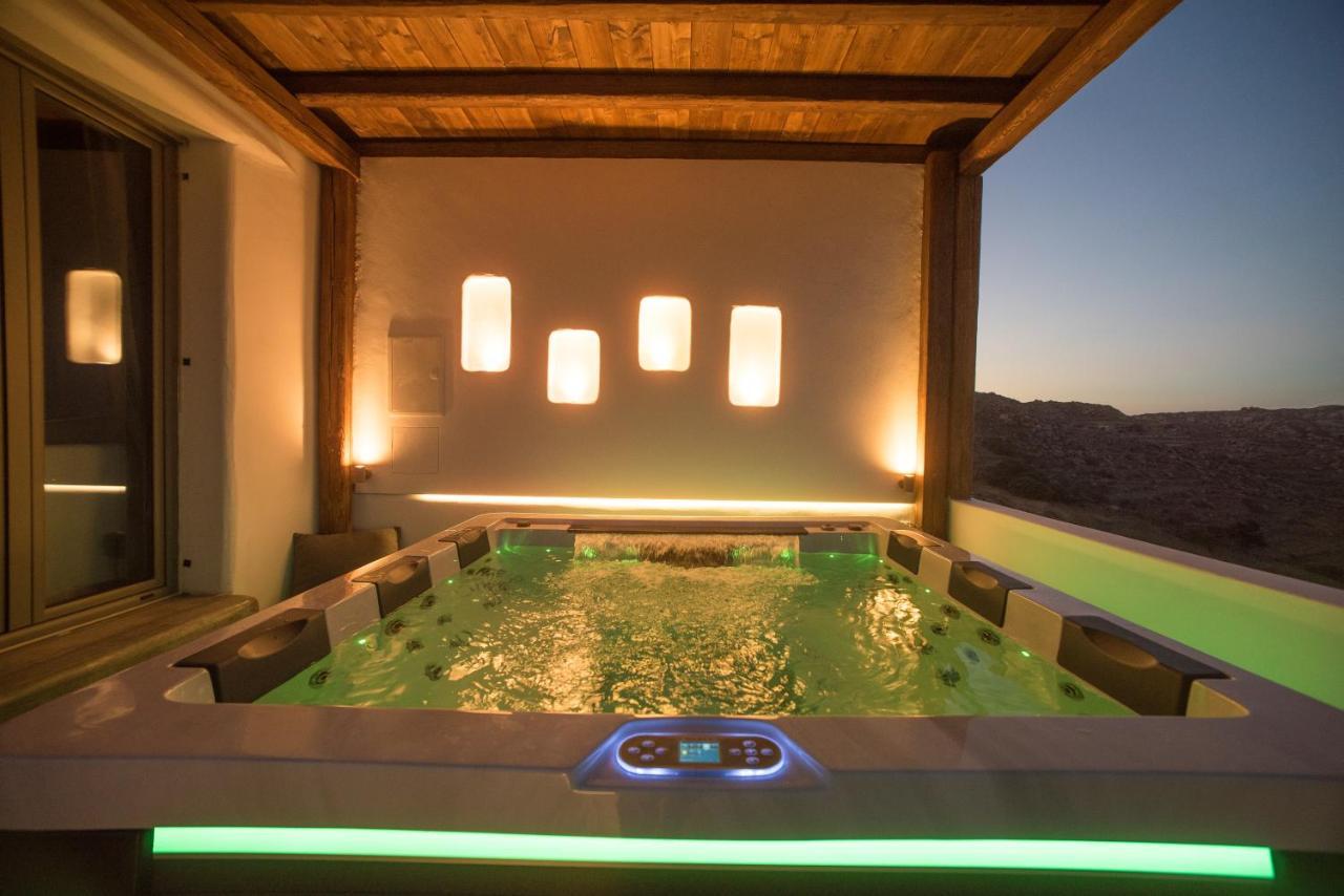 Amallini Suites Mykonos スーパーパラダイスビーチ エクステリア 写真