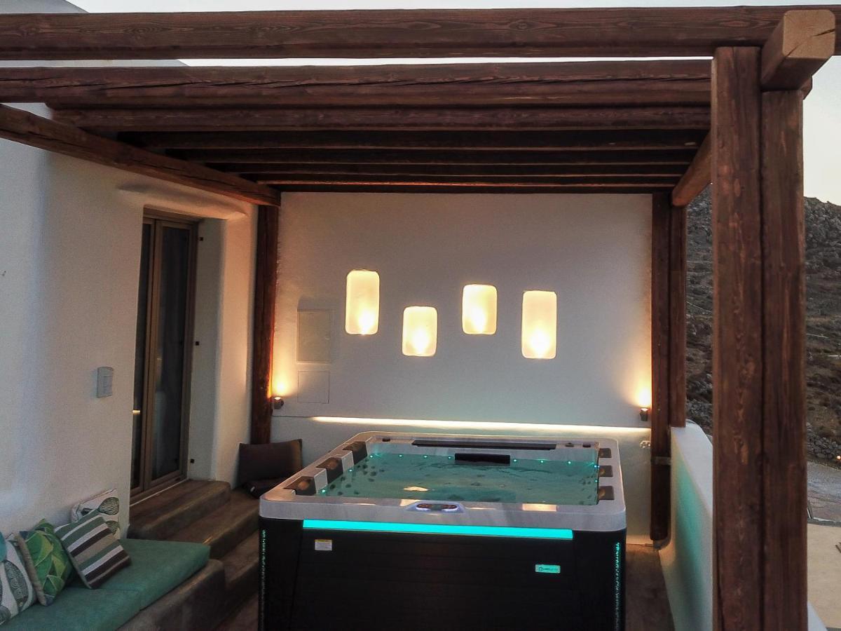 Amallini Suites Mykonos スーパーパラダイスビーチ エクステリア 写真