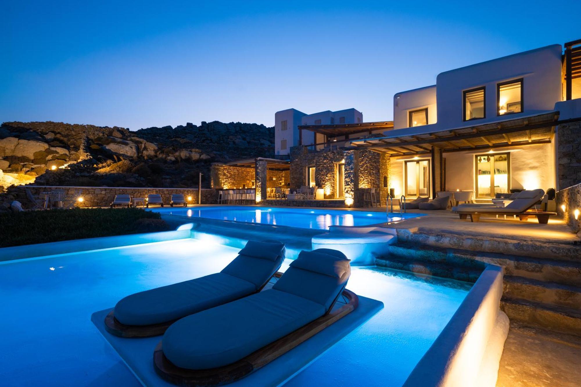 Amallini Suites Mykonos スーパーパラダイスビーチ エクステリア 写真
