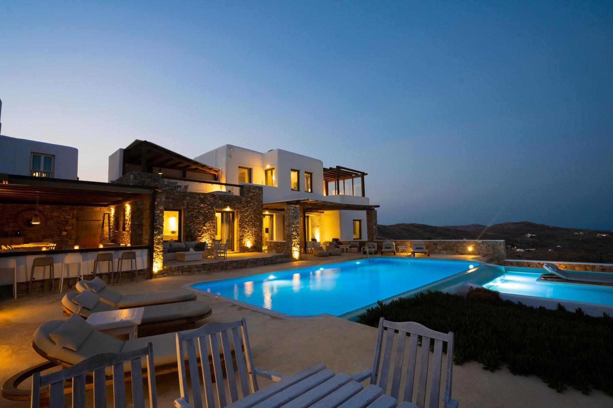 Amallini Suites Mykonos スーパーパラダイスビーチ エクステリア 写真
