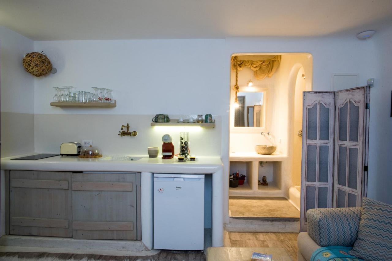 Amallini Suites Mykonos スーパーパラダイスビーチ エクステリア 写真